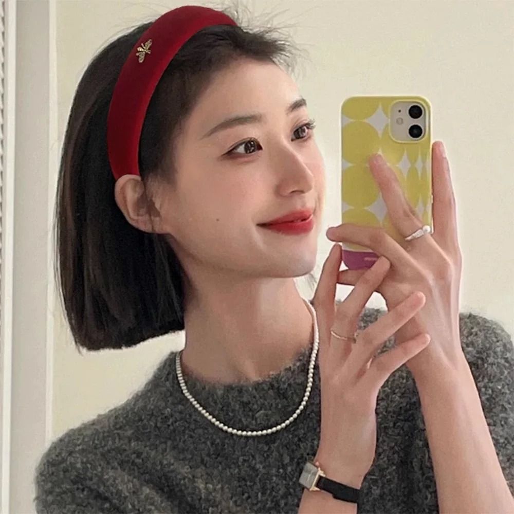 Black Velvet Hairband with Cute Bee Design for Winter and Fall High Volume Hairstyles