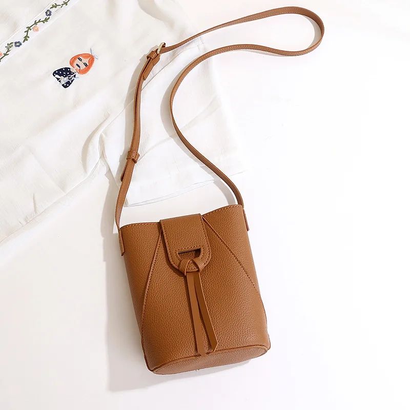 Everyday Chic Womens PU Leather Shoulder & Large Capacity Crossbody Bag – Stylish Womens Handbag Purse