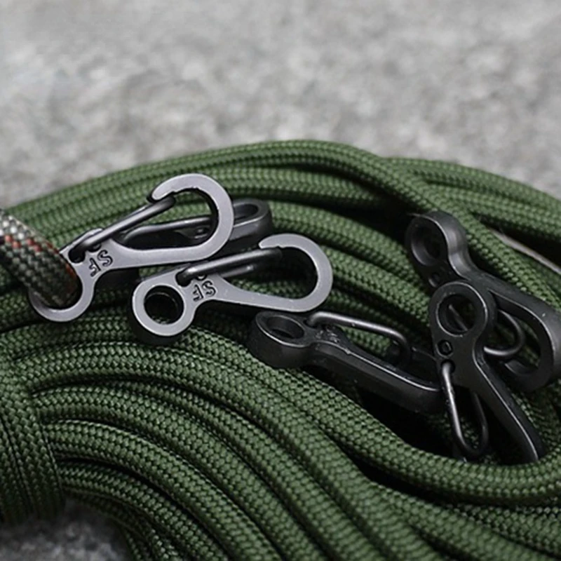 Heavy Duty EDC Carabiner Clip, Spring Snap Hook Keychain for Backpack, Camping Gear and Outdoor Utility