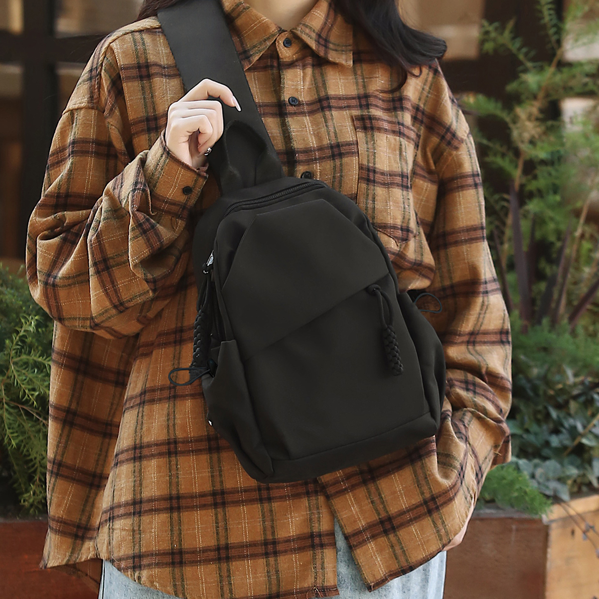 Mens and Womens Ultra Lightweight Shoulder Crossbody Chest Bag Stylish and Practical