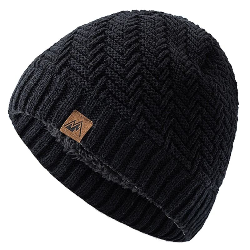 Unisex Peak Label Winter Beanie – Plush Fur-Lined Warm Knitted Hat