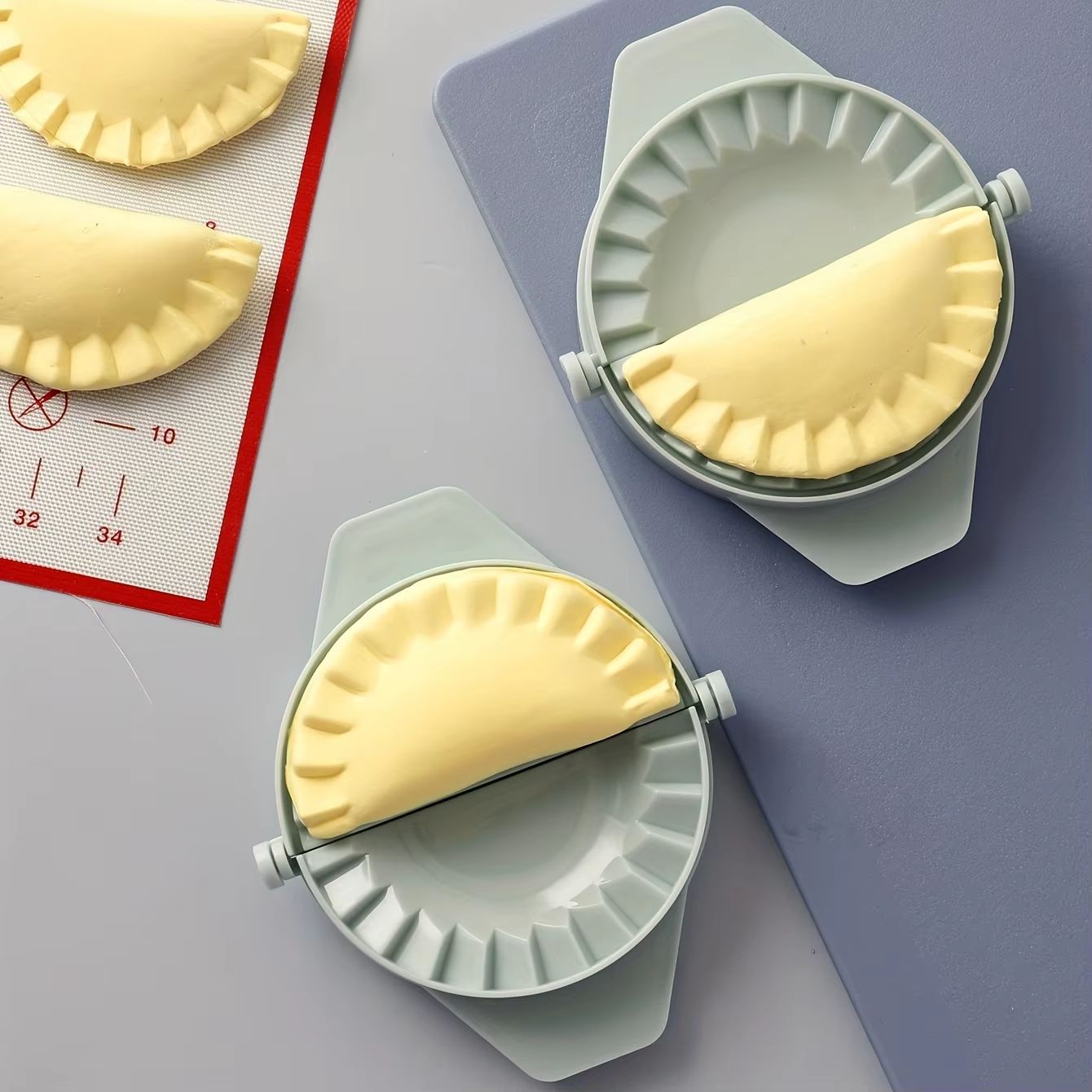 Kitchen Dumpling Maker Wrapper Presser Manual Dumpling Skin Mold Machine Ravioli Maker Press Pastry Maker Kitchen Gadget