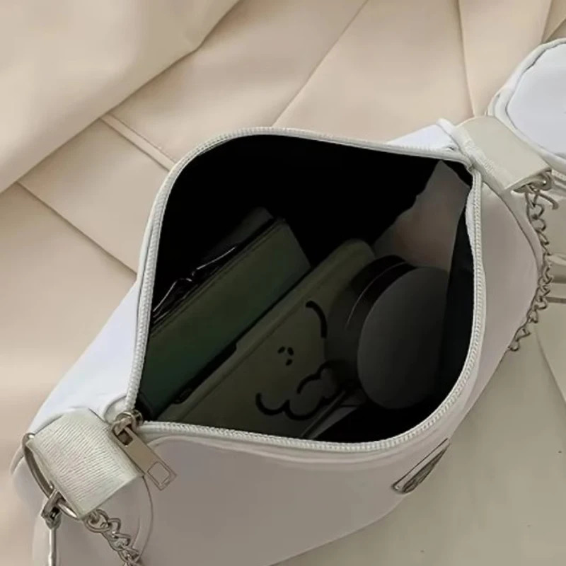 High-End Feel Handbag, Women's Large Capacity Canvas, Convenient Commuting Bag, Premium Sewing Thread