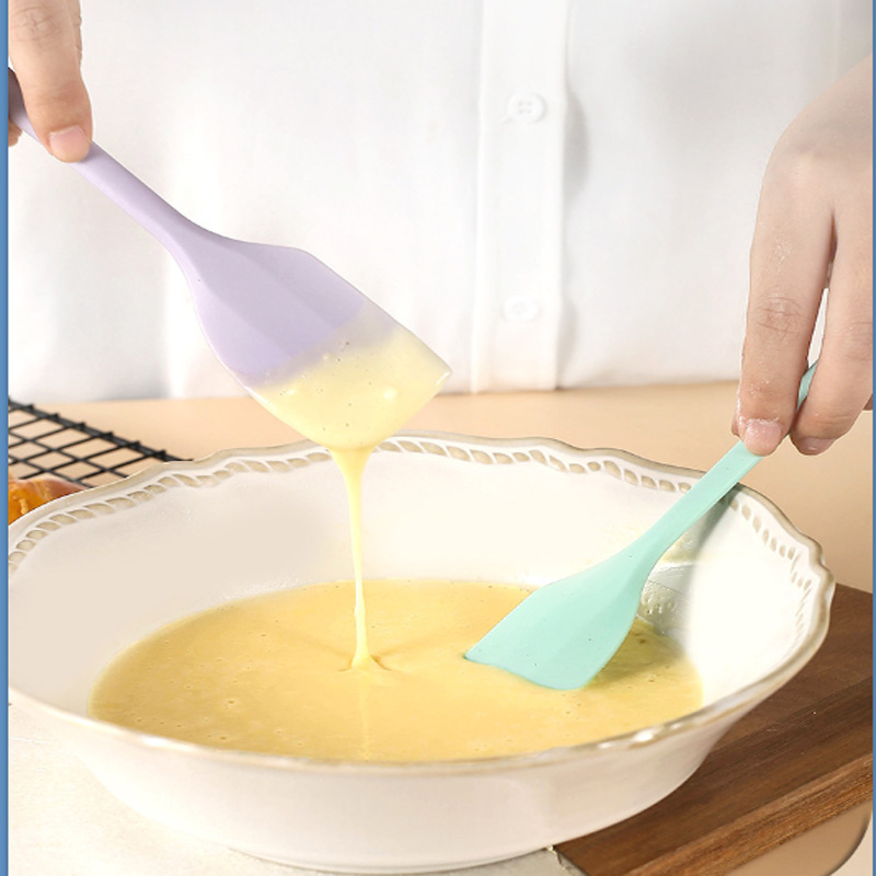 Heat-Resistant Silicone Spatula  Non-Stick Butter & Cake Spreader