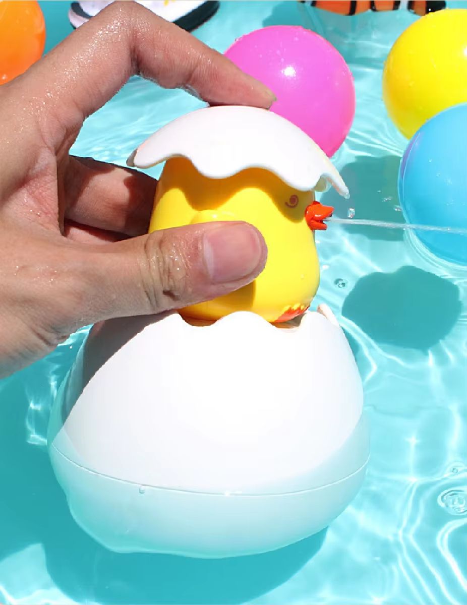 SprinklePals Duck And Penguin Egg Water Spray Baby Bath Toy
