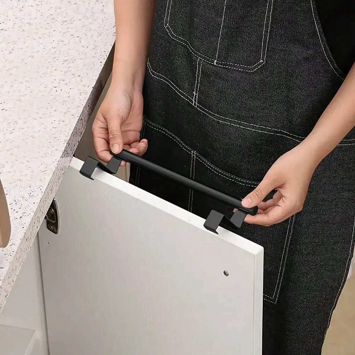 Stainless Steel No Drilling Stretchable Towel Rack, Kitchen Cabinet Door Back Cloth Hanger