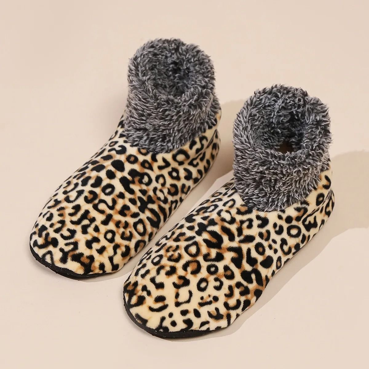 Leopard Print Fall Winter Floor Socks Warm Non Slip Home Socks for Women and Men