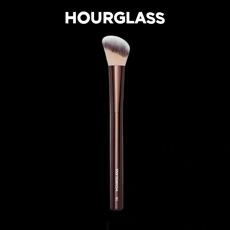 Liquid Blush Brush Angled Contour Brush Loose Powder Brush Pro Beauty Tools for Smooth Blend and Sculpted Look