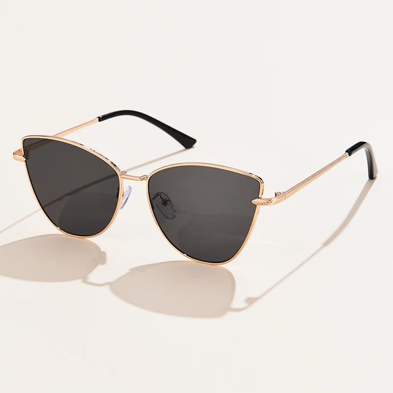 Women Cat Eye Metal Frame UV400 Fashion Sunglasses
