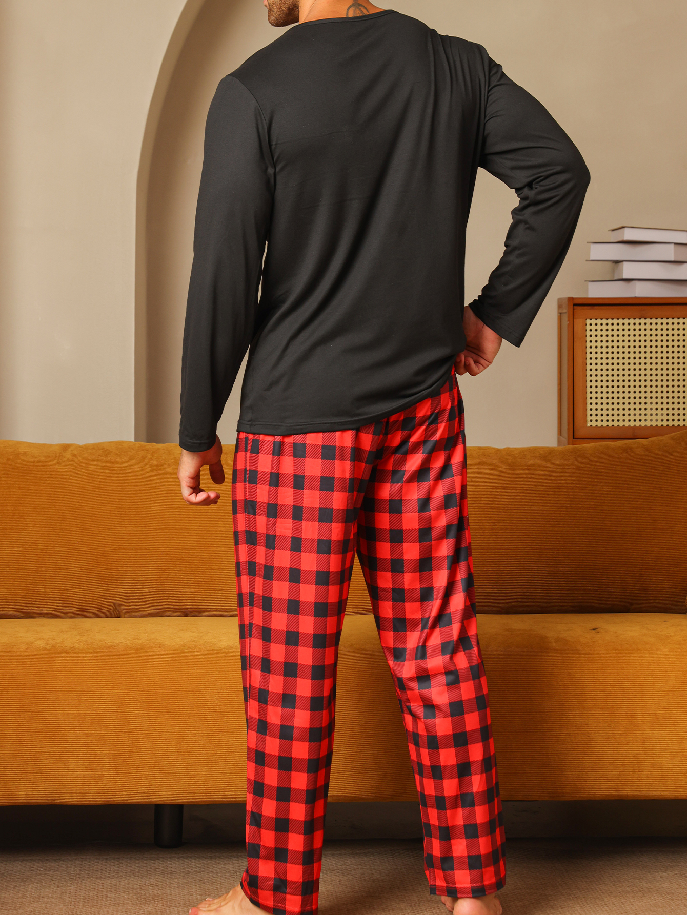 Mens Pajamas Two Piece Set, Autumn and Winter Long Sleeved Pants, Checkered Sleepwear, Soft and Comfortable Polyester