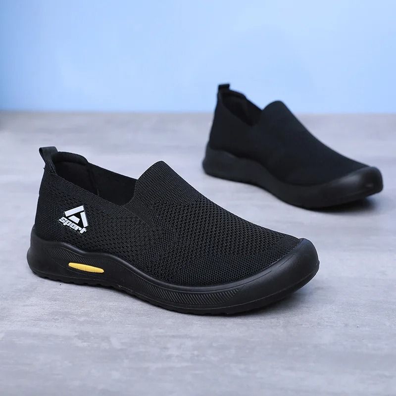 Mens Lightweight Slip-On Casual Sneakers