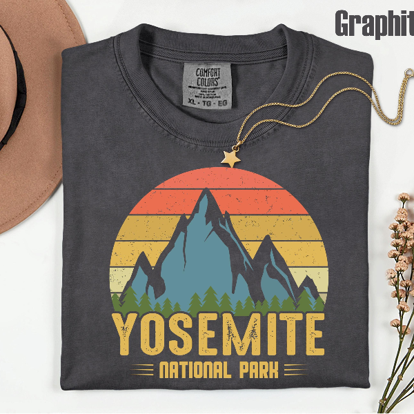 Comfort Colors Yosemite National Park Shirt – Vintage Mountain Graphic Outdoor Tee for Hiking & Travel Lovers