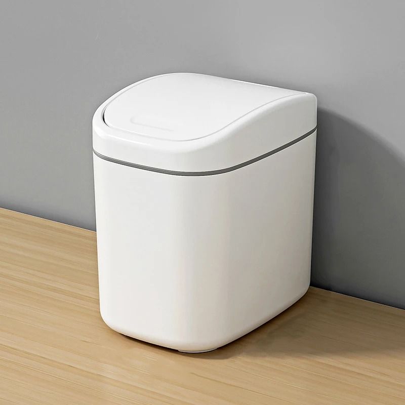 Compact Desktop Trash Can With Shake Cover