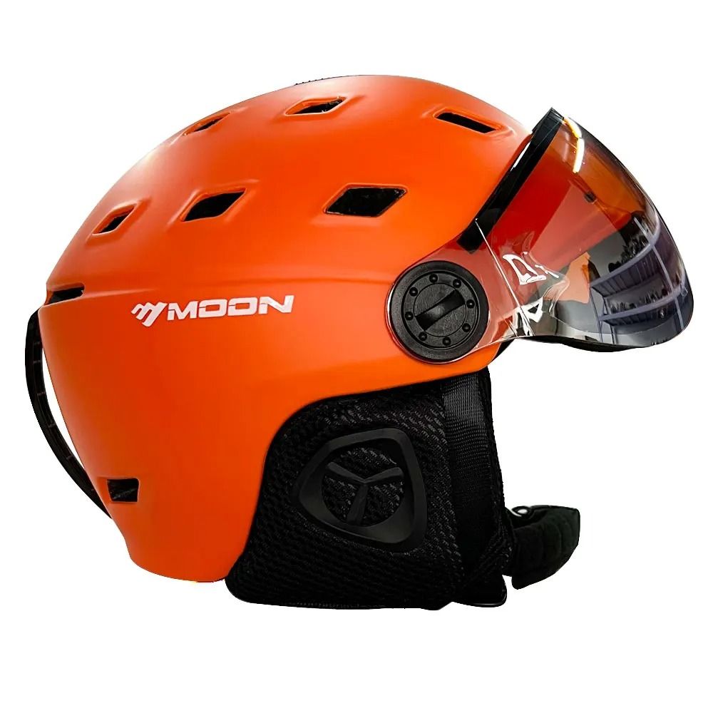 Integrally Molded PC EPS Skiing Helmet with Built-In Goggles
