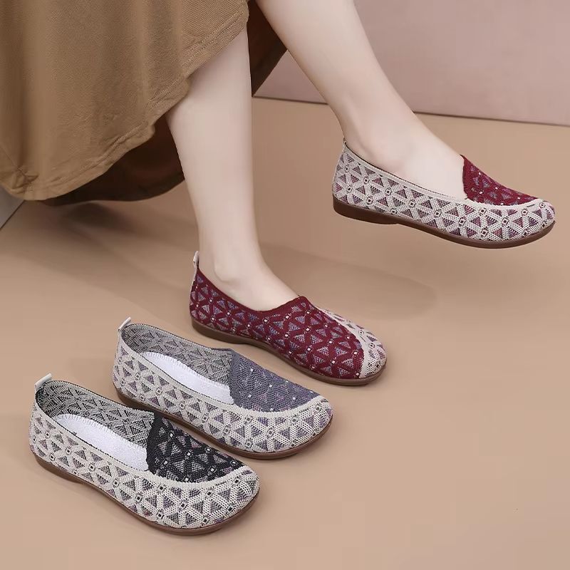 Women's Slip On Walking Shoes Lightweight Soft Sole Non Slip Casual Flats