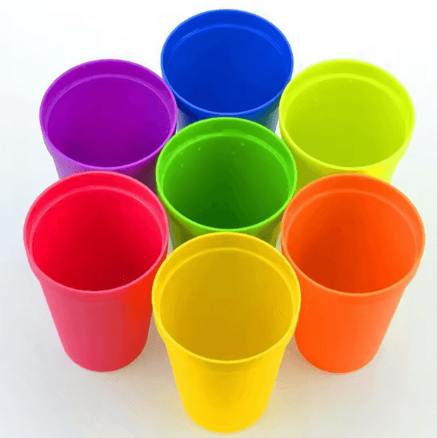 7PCS Rainbow Plastic Cups Set – Reusable Stackable Picnic & Kids Party Drink Cups