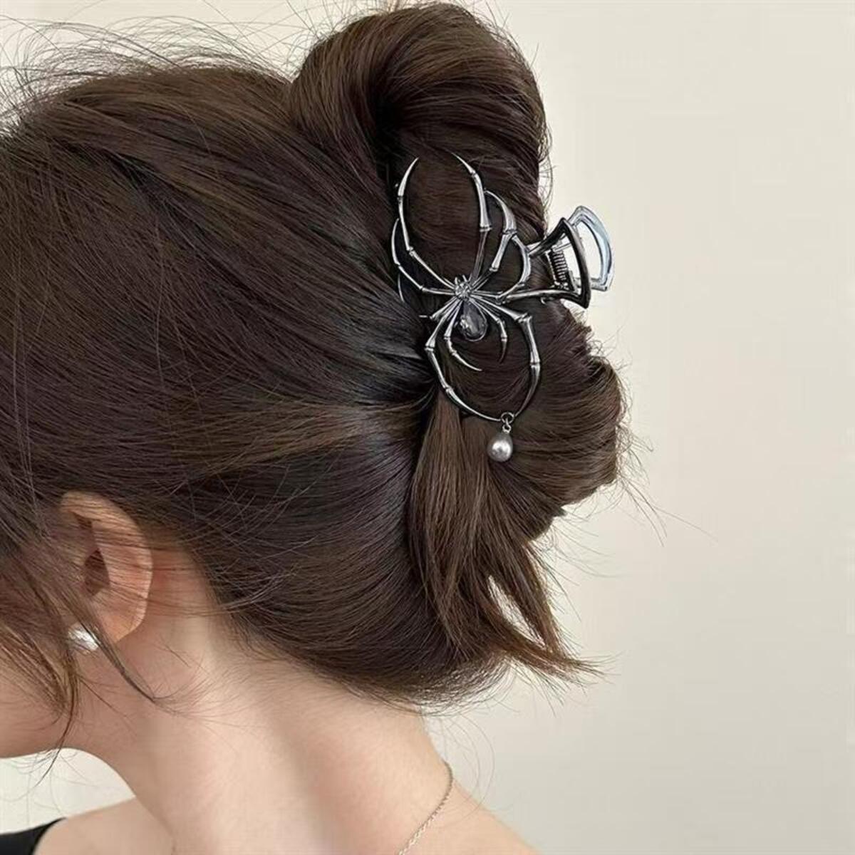 Gothic Spider Hair Claw Clip with Pearl Charm Strong Hold Halloween Punk Hair Accessory