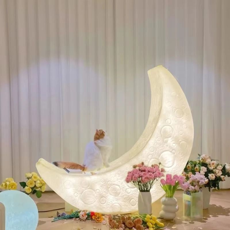 Crescent Moon Lounge Lamp Chair With Soft Ambient Glow