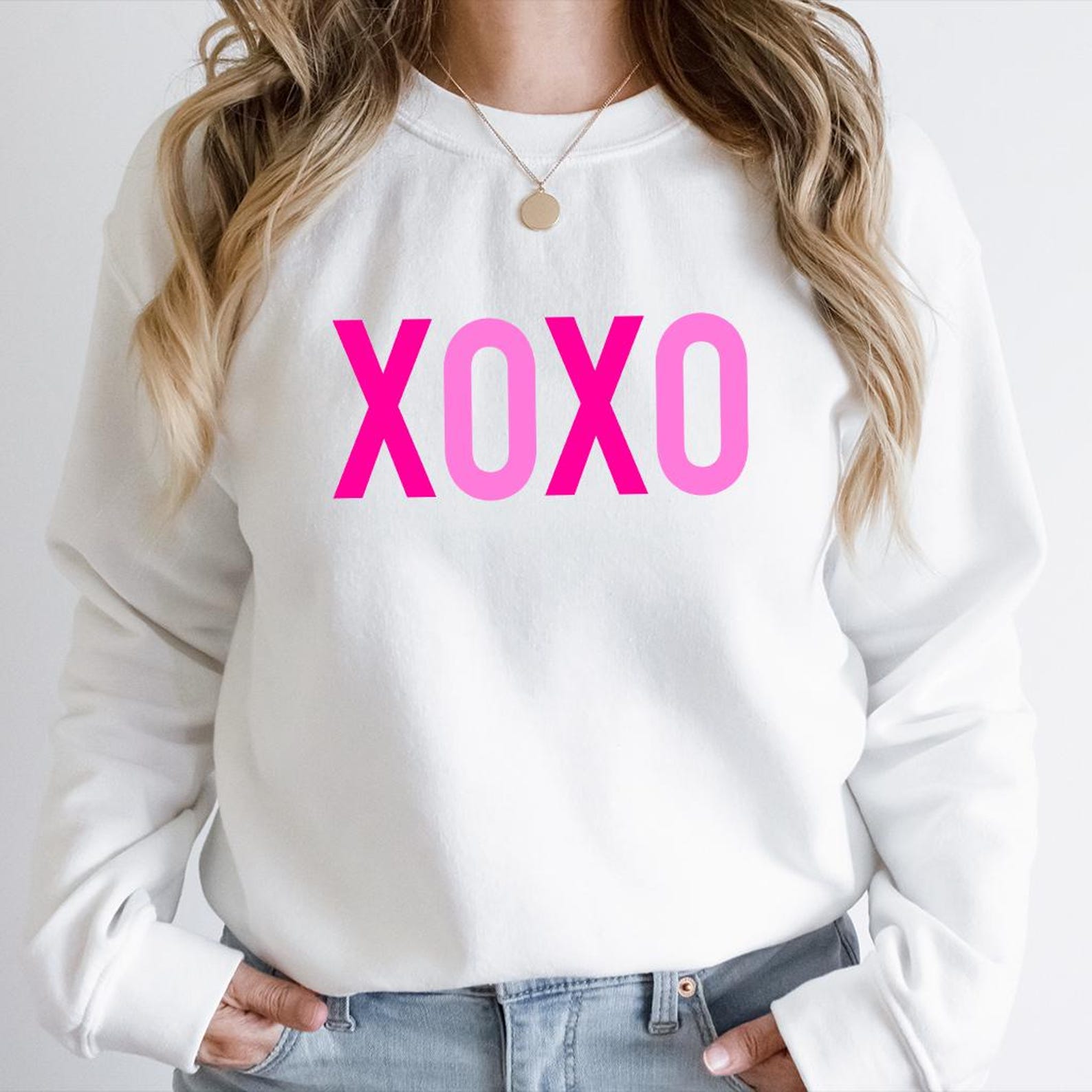 XOXO Valentines Day Shirt | Womens Love Graphic Tee Cute Romantic Heart Outfit