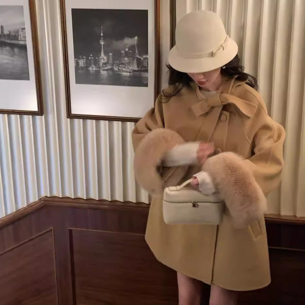 Womens Winter Fashion Outerwear, Double Faced Cashmere Coat with Real Fox Fur, Autumn Winter Gentle Wool Cape