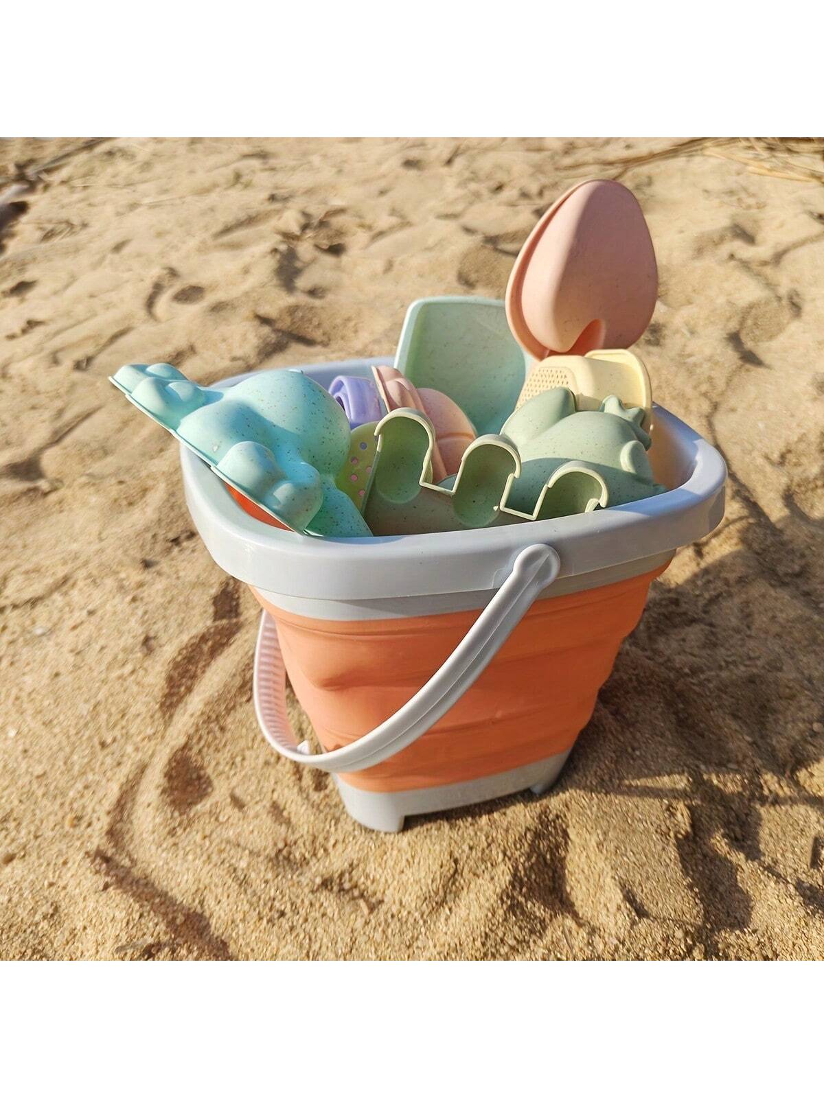 Kids Foldable Beach Bucket Set Soft Silicone with Shovels Rakes Molds Portable and Ideal for Beach & Sandpit Play