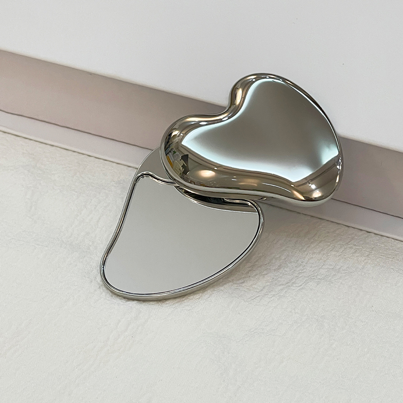 Cute Heart Shape Makeup Mirror Portable Rotating Handheld Mirror Cosmetic Beauty Tool for Students and Girls