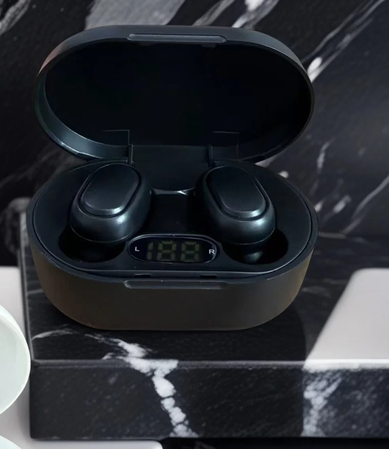 Wireless Bluetooth Gaming Headset Hi Fi Sound Comfortable Fit Sport-Ready Earbuds for Gaming and Sports