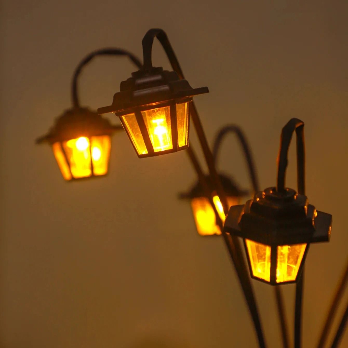 Retro Street Lamp Solar Garden Light