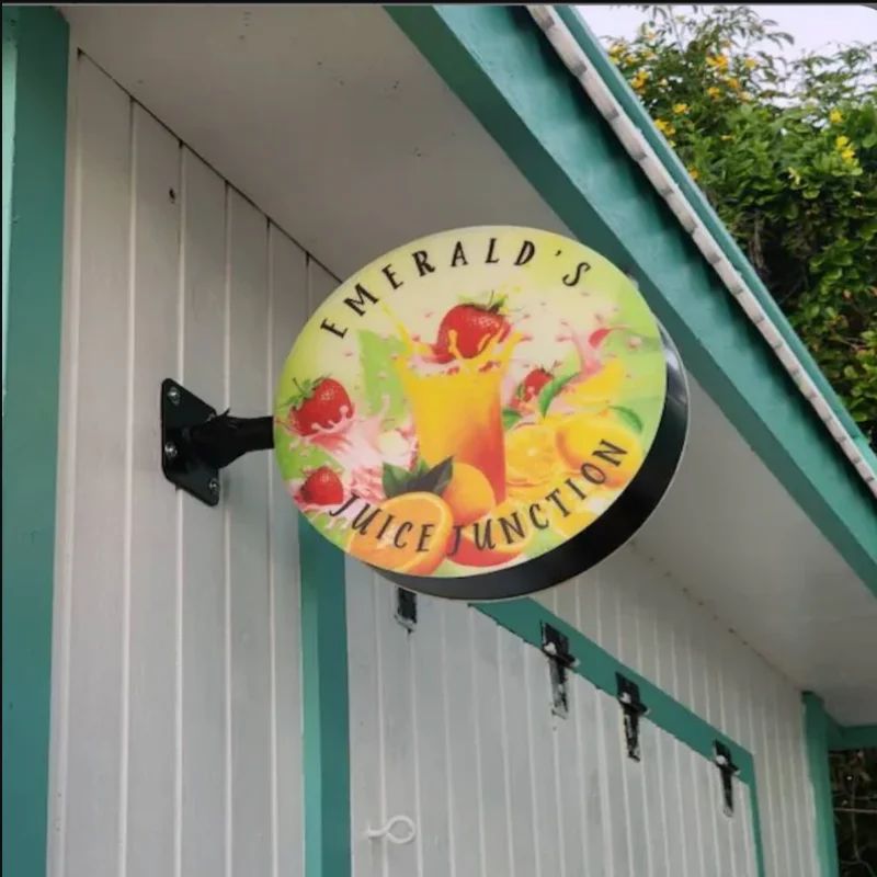 Custom LED Round Lightbox Sign – Double-Sided Outdoor Aluminum Projecting Business Sign