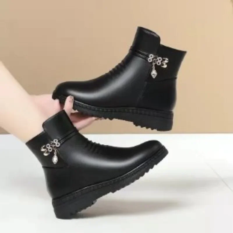 Winter Shoes Women, Solid Black Snow Boots, Furry Ankle Boots, Metal Classic Womens Winter Boots, Cozy Footwear