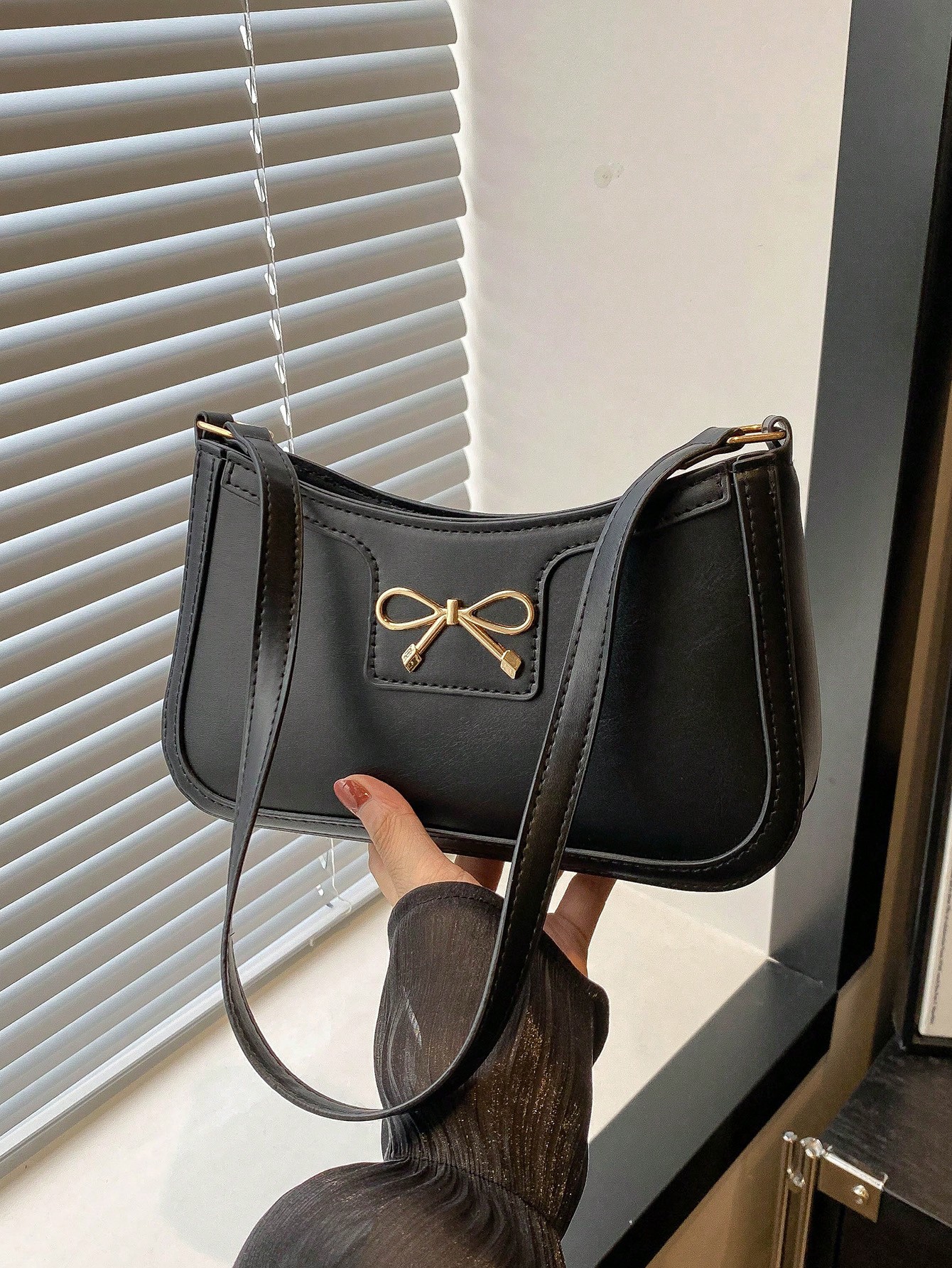 Korean Fashion Women Handbag Under-Arm Bag for Autumn Winter with Bow Decoration