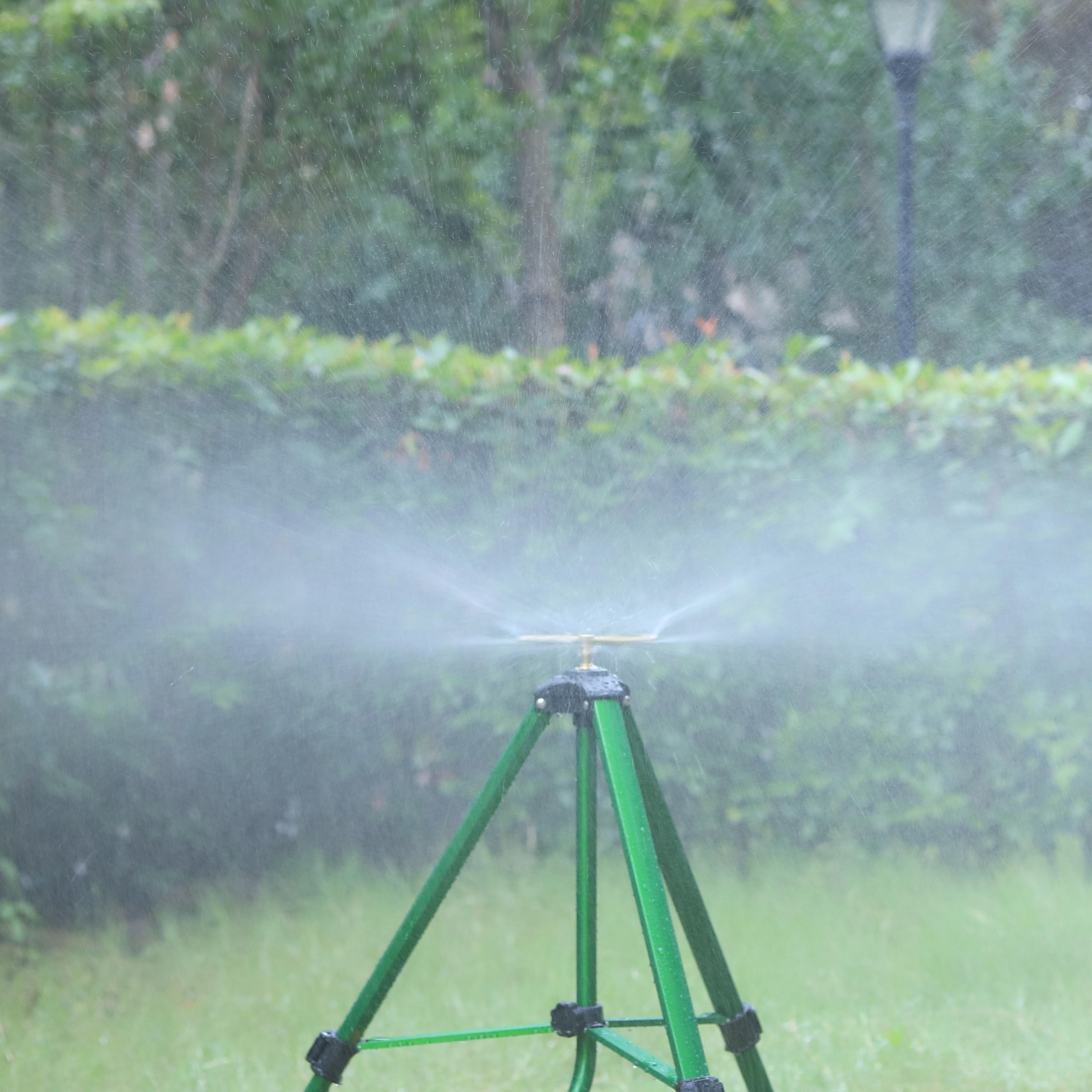 Automatic Rotating Sprinkler, Copper 360° Lawn Irrigation Nozzle, Durable Brass Watering Spray for Garden, Patio