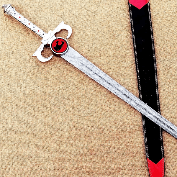 Epic Thundercat Sword of Omens - Premium Damascus Steel Replica with Ergonomic Handle