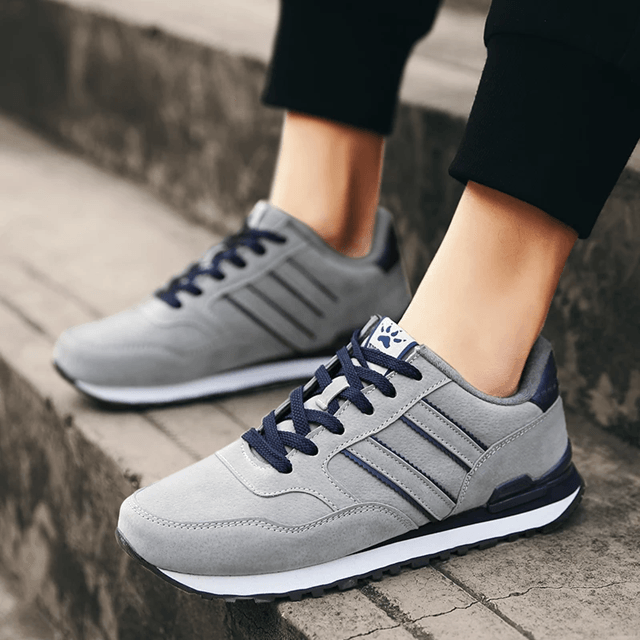 UrbanStep Mens Casual Leather Sneakers