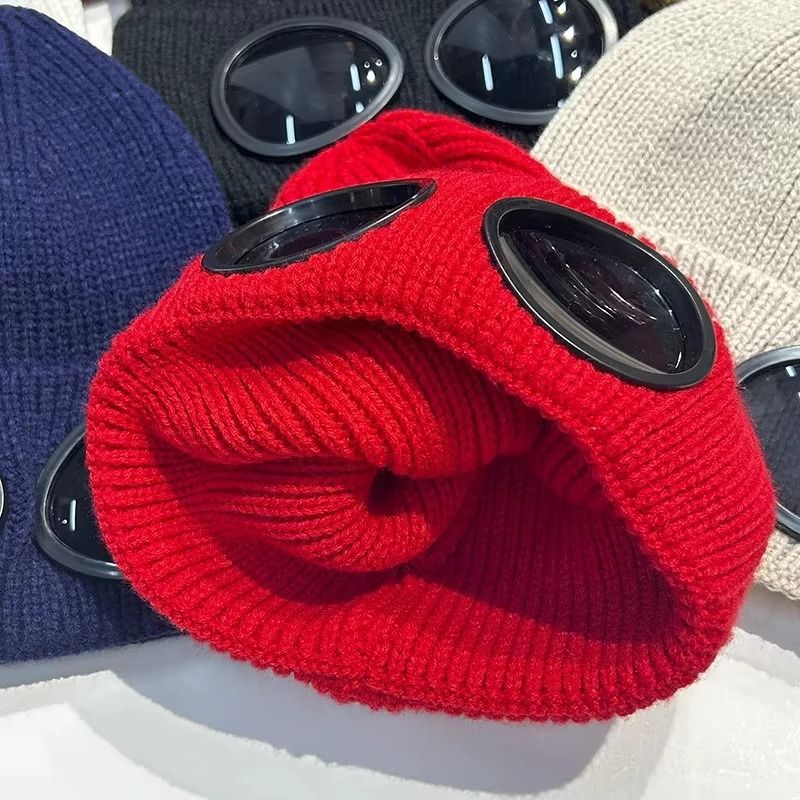 Thermal Knitted Beanie with Integrated Protection Glasses