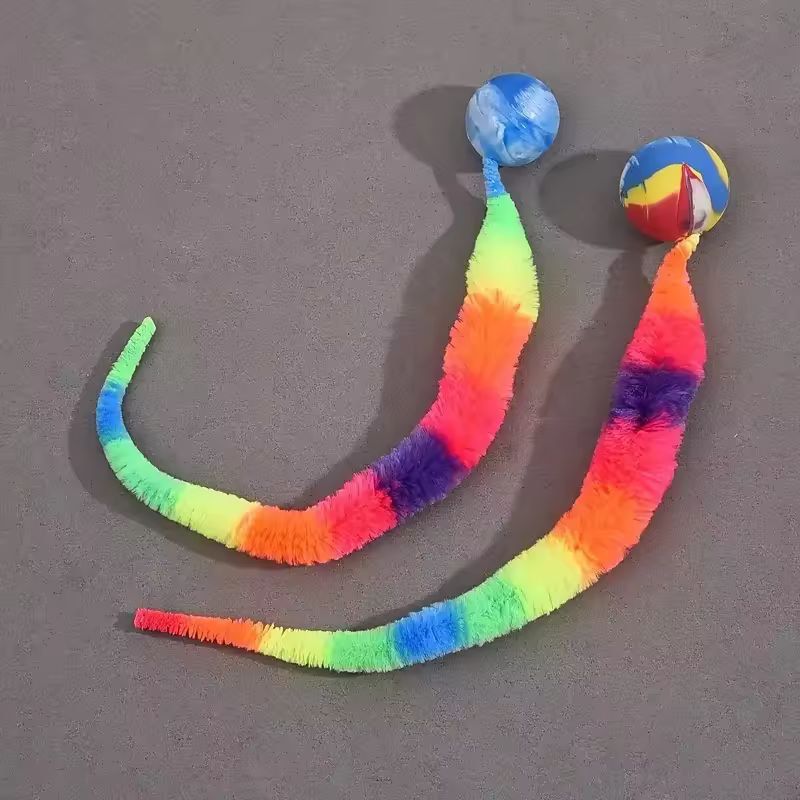 ActiveWriggle Geometric Worm Cat Toy – No-Battery, Realistic Wiggling Chase Toy