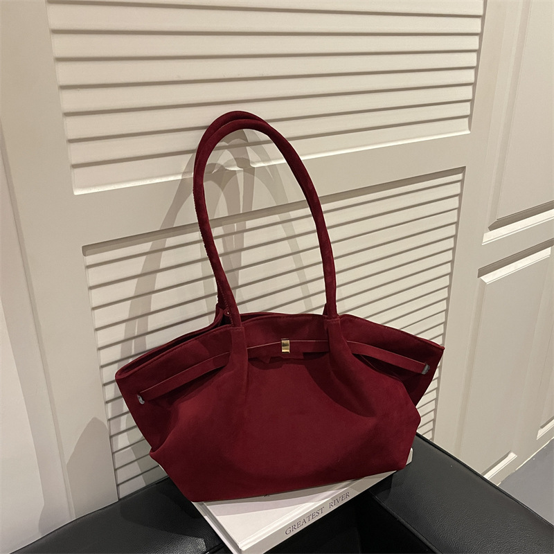 Autumn Womens Versatile Shoulder Bag Luxury Crossbody Tote for Everyday Comfort