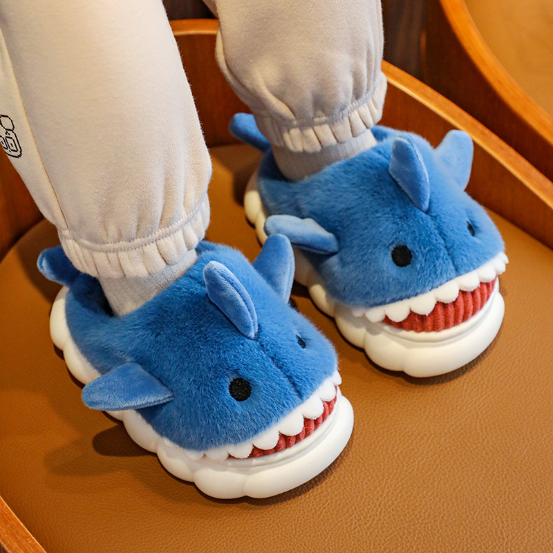 Cute Cartoon Shark Winter Heel Wrap Slippers for Kids, Soft Sole Non-slip, Plush Warm Children's Shoes