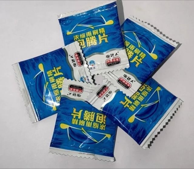 Solid Effervescent Windscreen Cleaner Tablets