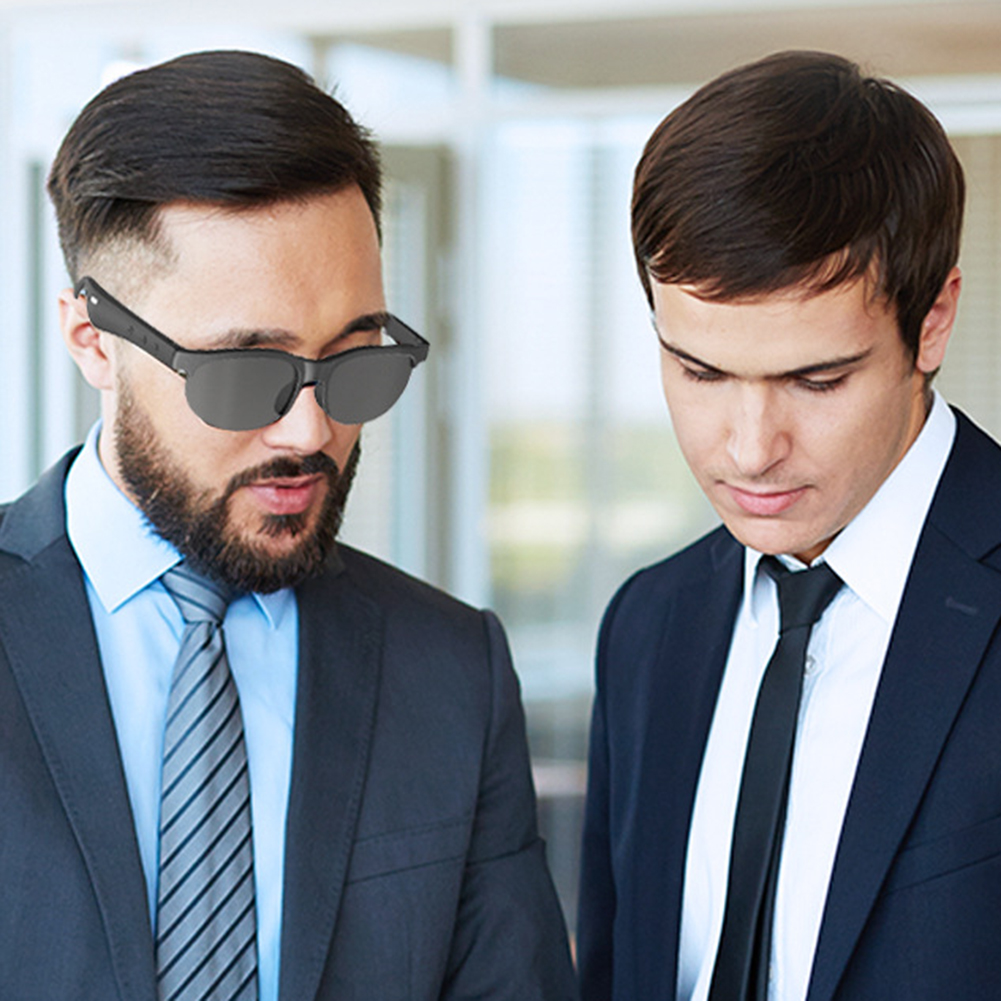 Bluetooth AI Intelligent Translation Glasses, Wireless Sunglasses with Built-in Microphone, Speakers & Headphones