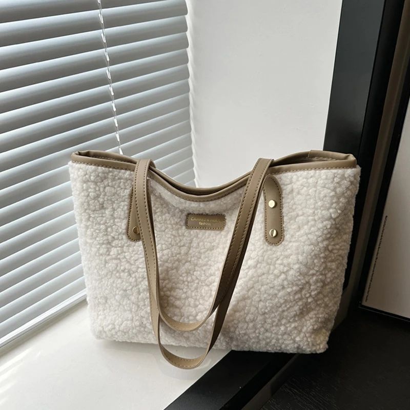 CozyCarry Faux Fur Large Capacity Tote Bag | Soft Lamb Wool Women's Winter Shoulder Handbag with Zipper