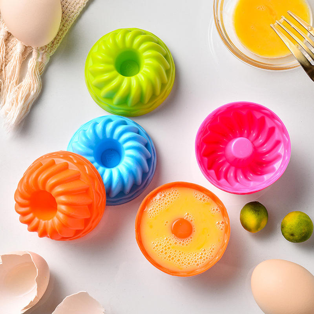Set of Food-Grade Silicone Muffin Cups – Multicolor Round Baking Molds, Non-Stick for Perfect Cupcakes