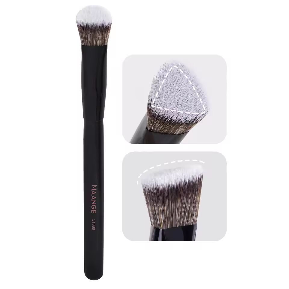 MAANGE Precision Triangle Under-Eye Concealer & Foundation Brush