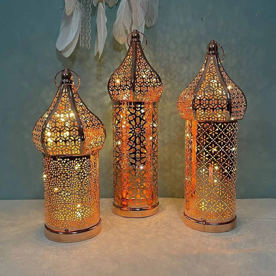 Moroccan Gold Hollow Lantern – Elegant Ramadan & Eid Decorative Iron Light