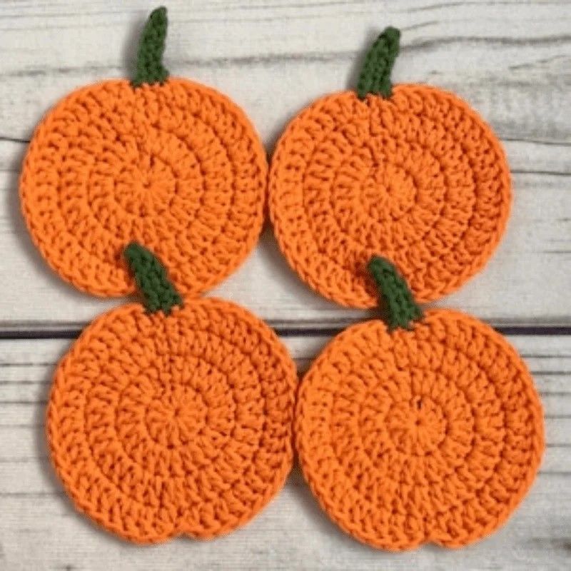Cozy Pumpkin Crochet Coaster Set – Handcrafted Autumn Drink Pads for Fall Farmhouse Decor & Halloween Kitchen Gift