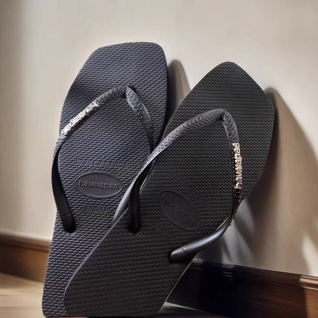 Flip Flops Sexy Plus Size Womens Slippers, Fashionable Black Shoes for Outdoor Beach, Stylish Women's Footwear