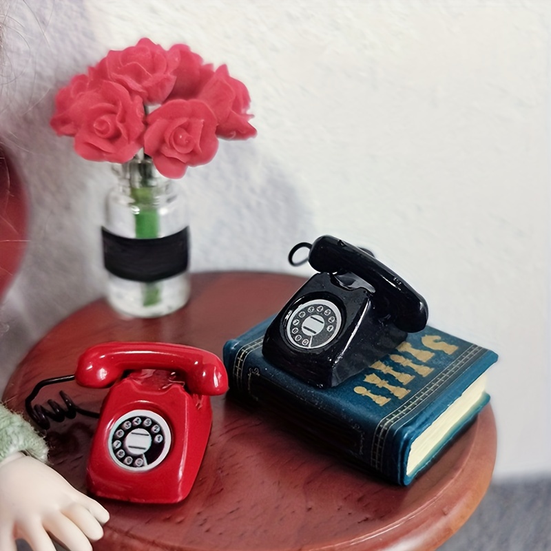 Mini Phone Model Alloy Retro Rotating Phone for Doll House Furniture Miniature Food and Play Scene Model Toys