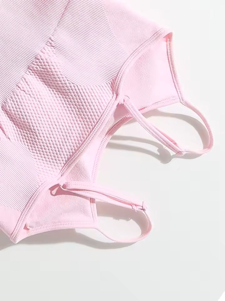 Seamless One-Piece Fitness Bodysuit – Peach Lift Quick-Dry Yoga Wear