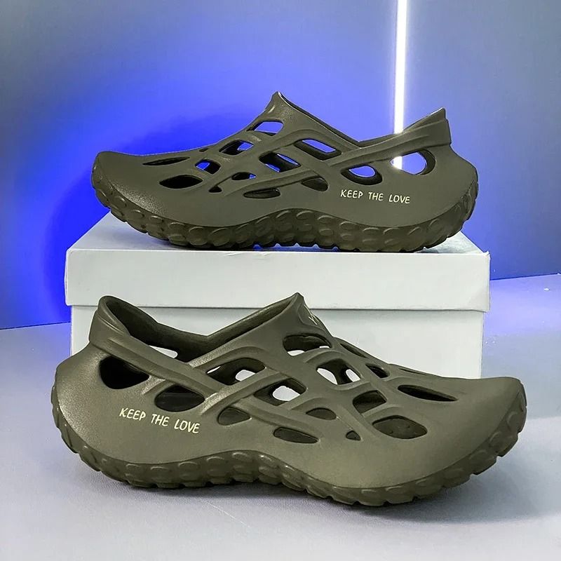Mens Lightweight EVA Summer Clogs for Garden Beach or Home Use