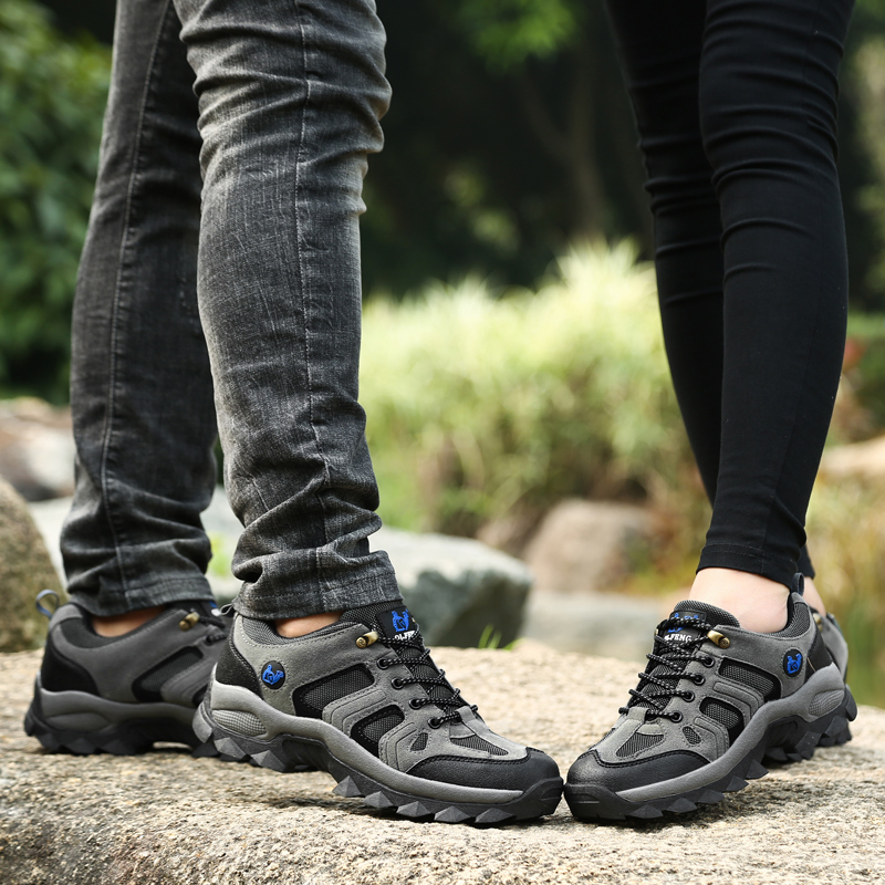 Fashion Waterproof Outdoor Hiking Shoes Men and Women Lace Up Trail Running Sneakers Warm Fur Winter and Spring